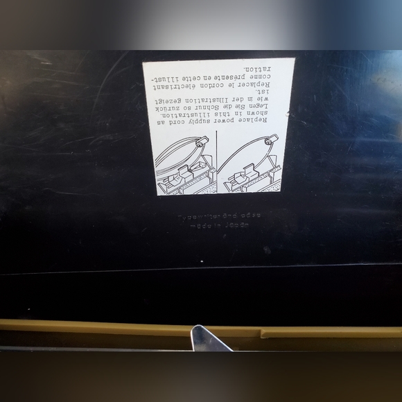 Sears electric 1 typewriter no cord - Picture 10 of 10